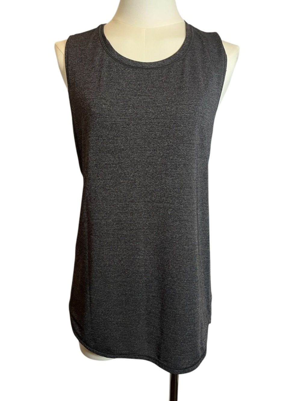 Lululemon In A Cinch Tank in Heathered Black Size 4